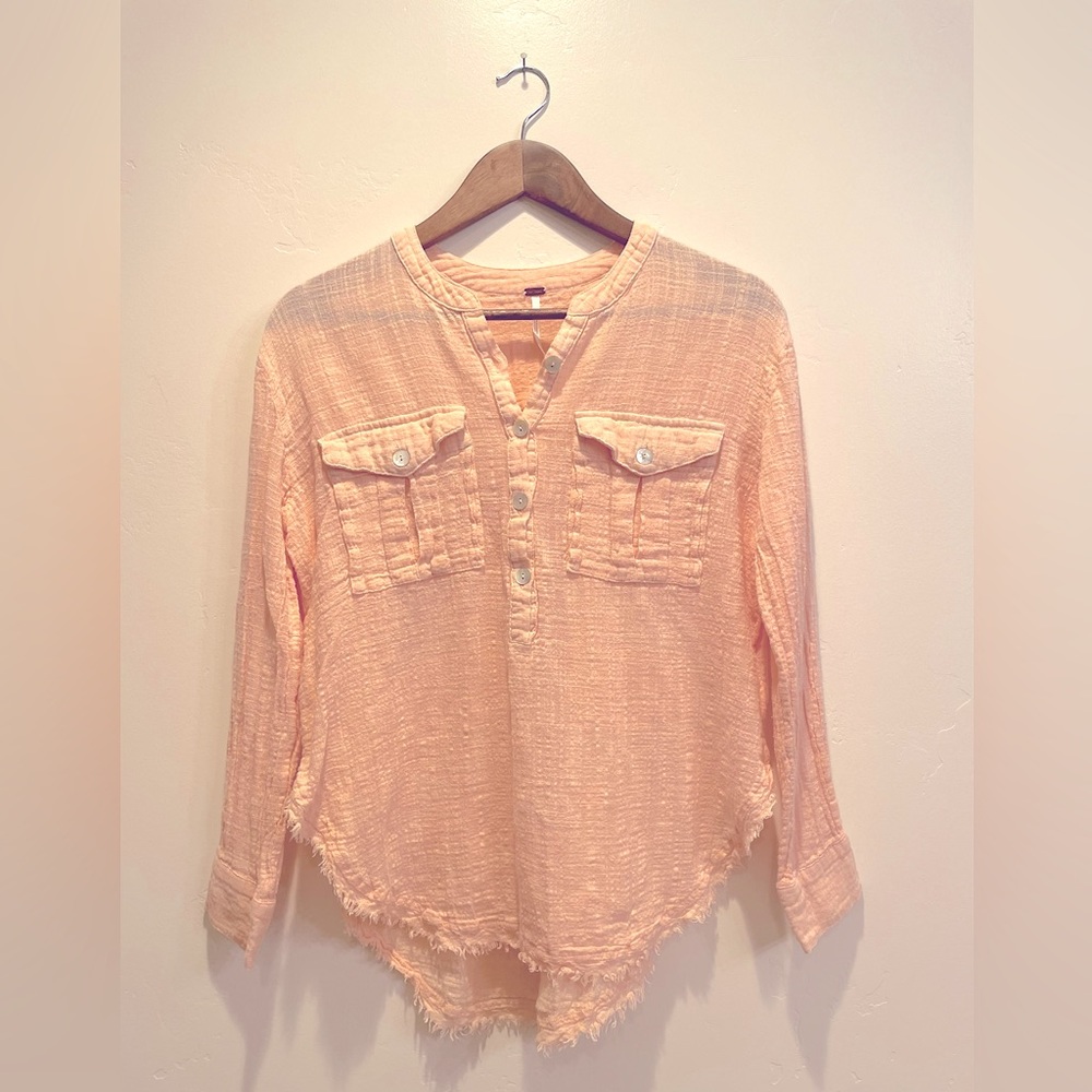 Free People Talk To Me Crinkled Frayed-Hem Shirt Peach Sz Small